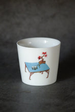 Load image into Gallery viewer, SOLO COLOURED CUP - TABLE WITH TREE (Bonsai)