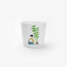 Load image into Gallery viewer, SOLO COLOURED CUP - BOY WITH BAMBOO (Bonsai Boy)