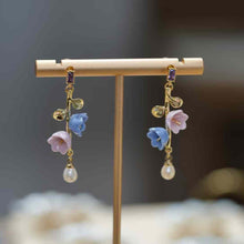 Load image into Gallery viewer, Lily of the valley+ pearl-handmade porcelain jewellery earrring