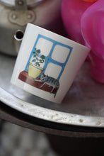 Load image into Gallery viewer, SOLO COLOURED CUP - CAT ON WINDOW (Bonsai Animal)