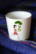 Load image into Gallery viewer, SOLO COLOURED CUP - GIRL WITH PINE TREE (Bonsai Girl)