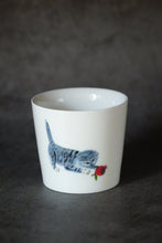 Load image into Gallery viewer, SOLO COLOURED CUP - CAT WITH FRUIT (Bonsai Animal)