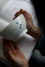 Load image into Gallery viewer, ANT - Bowl porcelain with insect pattern, rice-bowl, snack-bowl, yogurt bowl, soup-bowl