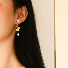 Load image into Gallery viewer, Lily of the valley+ pearl-handmade porcelain jewellery earrring