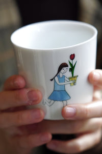 SOLO COLOURED CUP - GIRL WITH TULIP (Bonsai Girl)