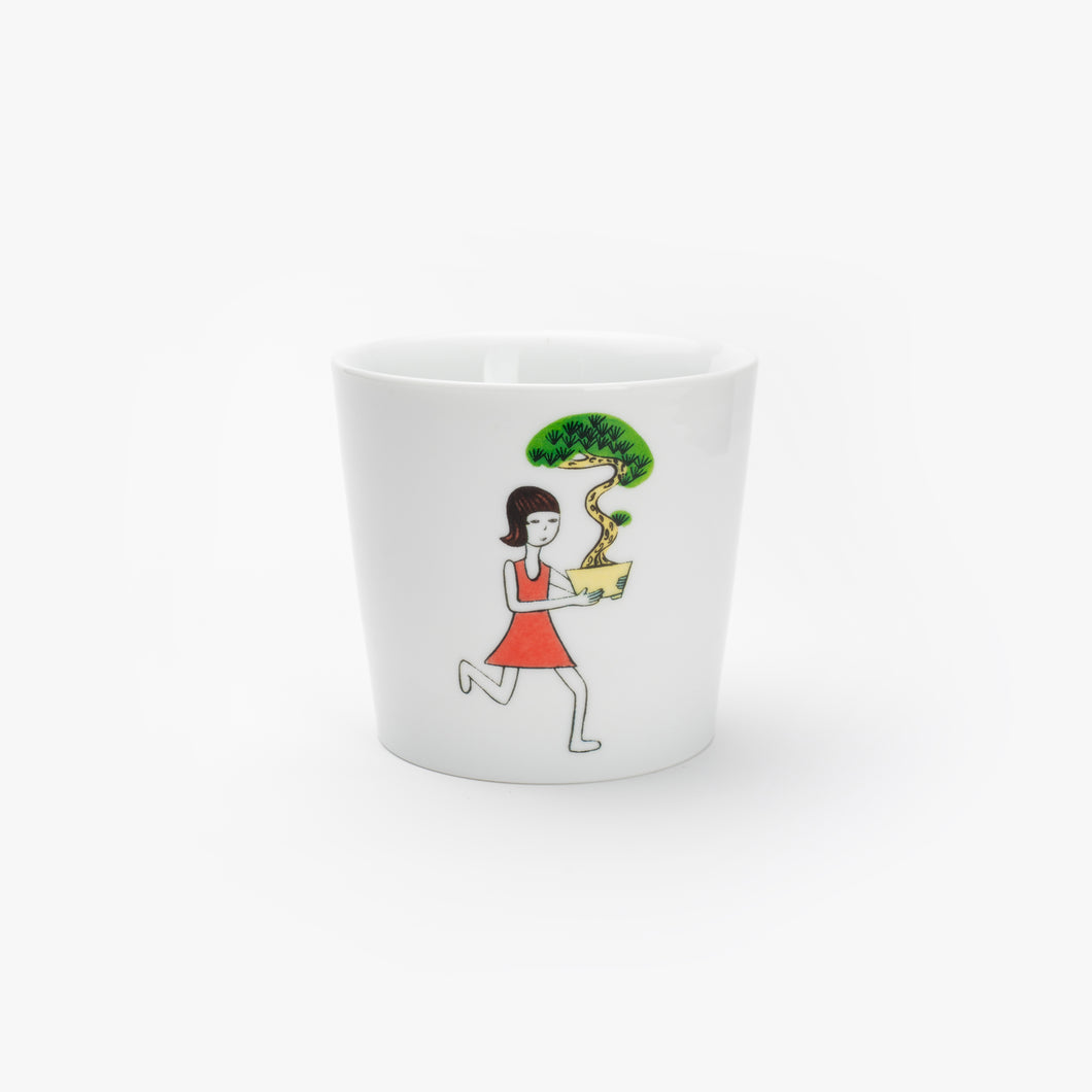 SOLO COLOURED CUP - GIRL WITH PINE TREE (Bonsai Girl)