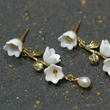 Load image into Gallery viewer, Lily of the valley+ pearl-handmade porcelain jewellery earrring
