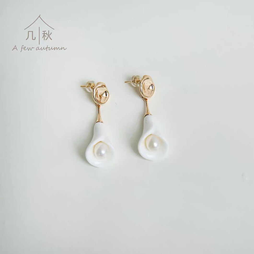 Calla Lily- handmade statement porcelain jewellery earring