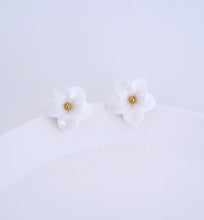 Load image into Gallery viewer, Snow white Gardenia Jasminoides - handmade porcelain jewellery earring studs
